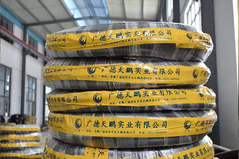 天鵬牌光面膠管